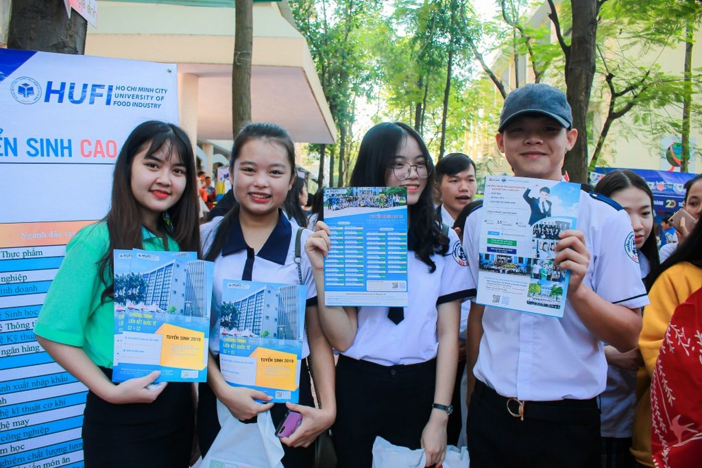 Các biểu mẫu hành chính, học vụ